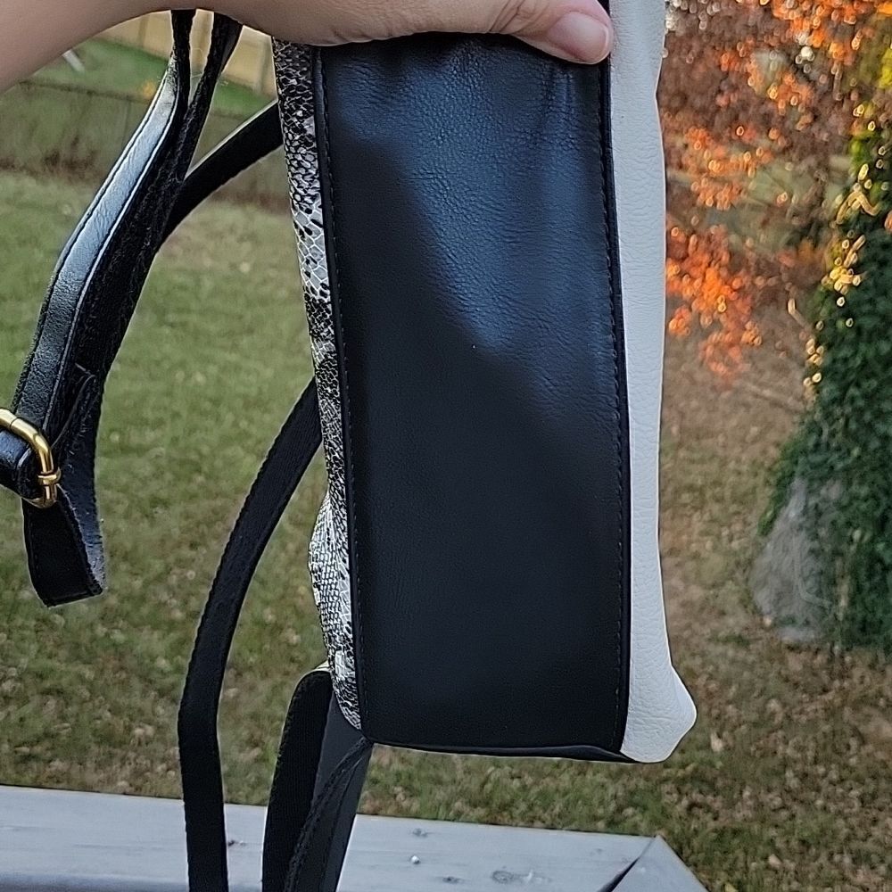 Fossil Felicity Python snake print backpack - Picture 4 of 11